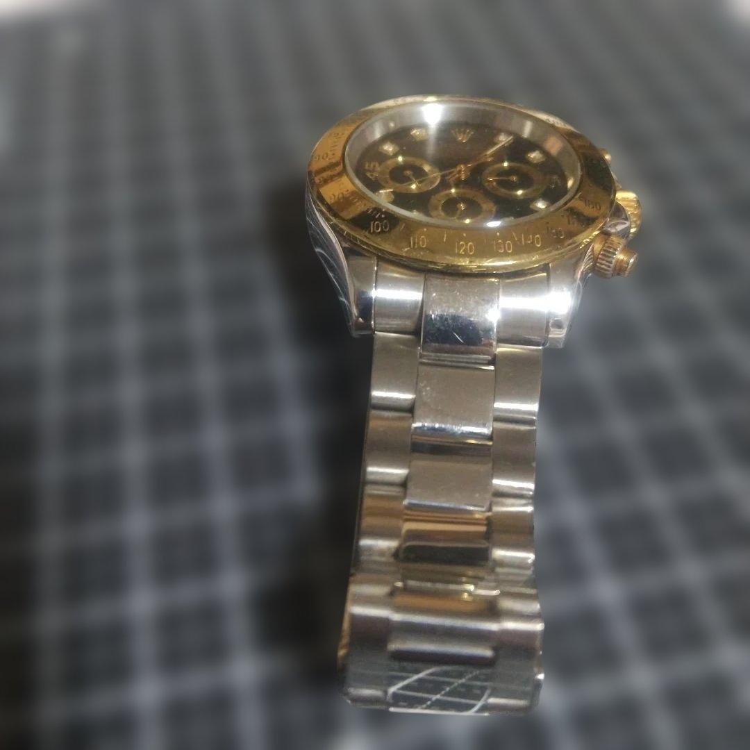 ☆クロノグラフ自動巻き 腕時計 金色と銀色ちょい年代物かな？♢ 画像】予算10万円以下のレトロクロノグラフ、おすすめモデルをさら見る